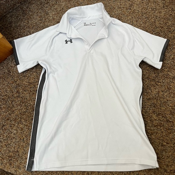 EUC - Lot of 2 - Under Armour White Youth XL Shirts - Picture 2 of 5